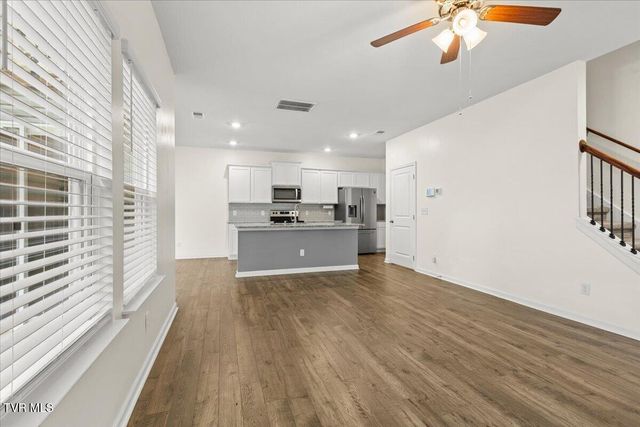 53 Thread Lane, Johnson City, TN 37604