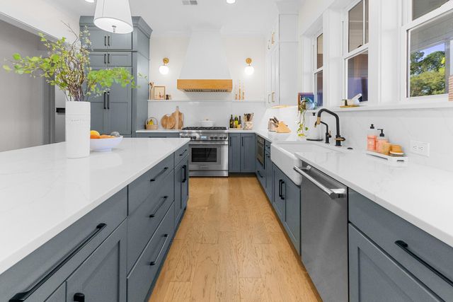 1074 Cinder Street, Mount Pleasant, SC 29464