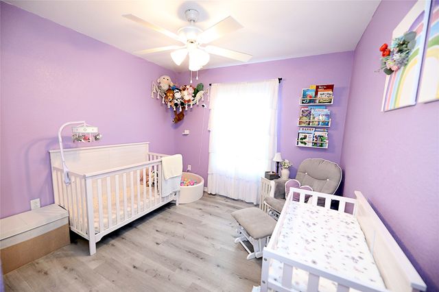212 E Clay Street, Bowie, TX 76230