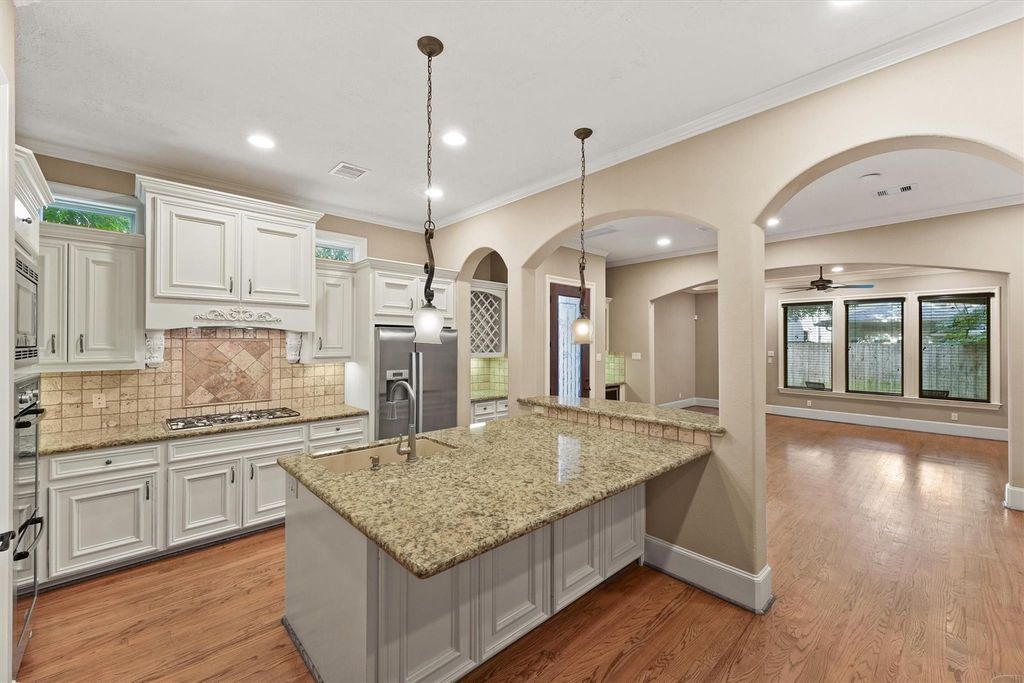 1215 Malone Street, Houston, TX 77007