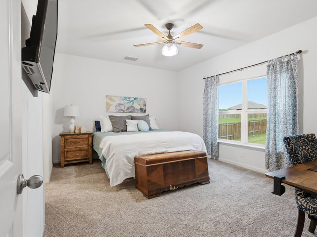 104 Saloon Cove W, Newark, TX 76071