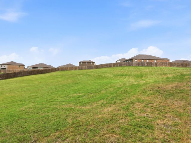 104 Saloon Cove W, Newark, TX 76071