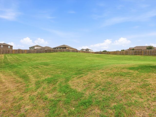 104 Saloon Cove W, Newark, TX 76071