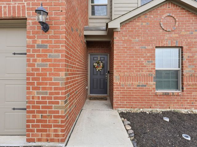 104 Saloon Cove W, Newark, TX 76071