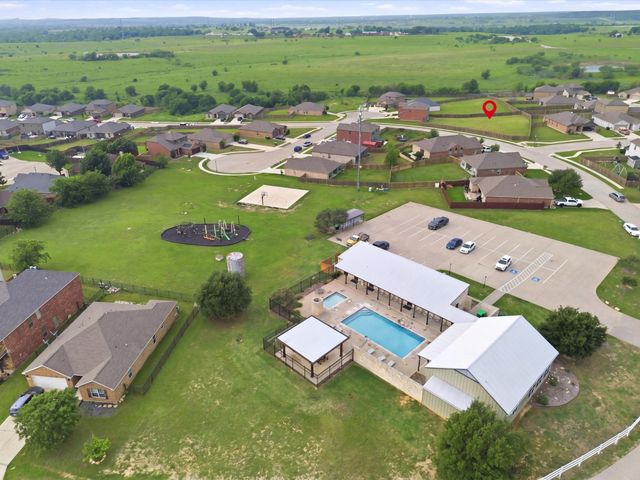 104 Saloon Cove W, Newark, TX 76071