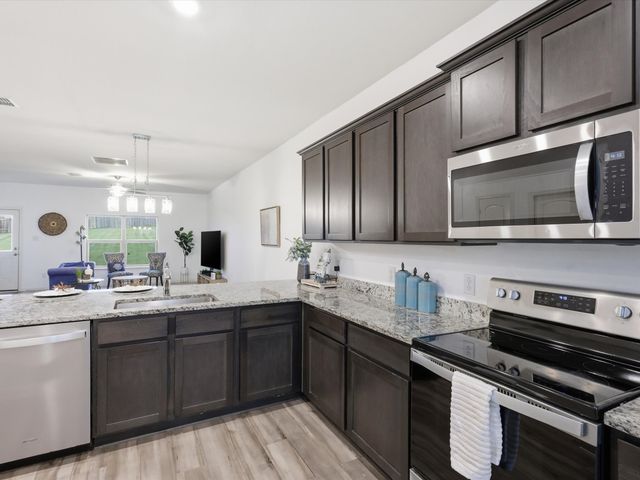 104 Saloon Cove W, Newark, TX 76071