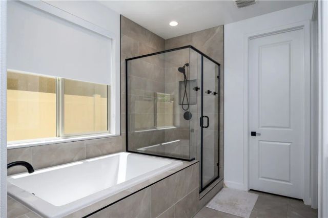 2821 Bridgetide Rd, Corona, CA 92883