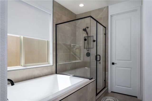 2821 Bridgetide Rd, Corona, CA 92883