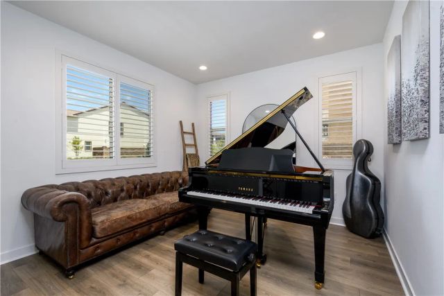 2821 Bridgetide Rd, Corona, CA 92883