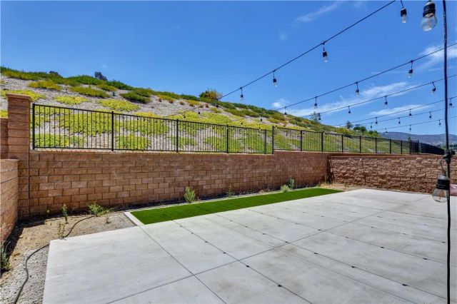 2821 Bridgetide Rd, Corona, CA 92883