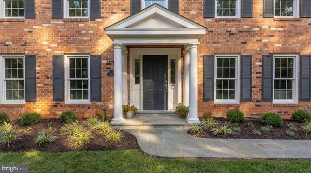 10 ROYAL OAK CT, Potomac, MD 20854