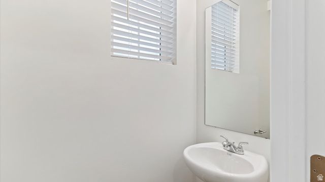 48 N PROVO RIVER RD, Saratoga Springs, UT 84045