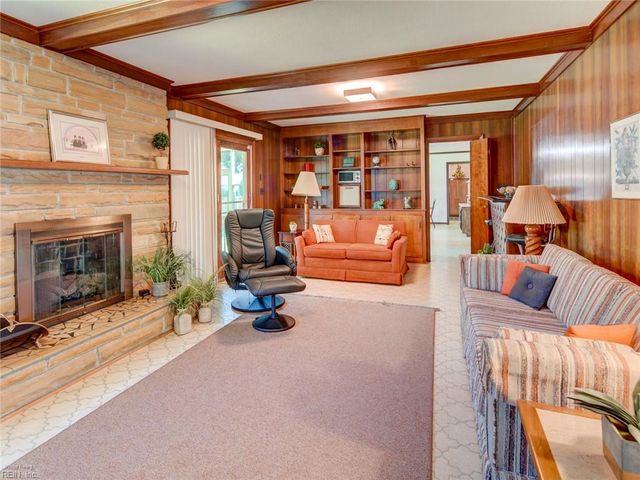 2861 Greenview RD, Chesapeake, VA 23321