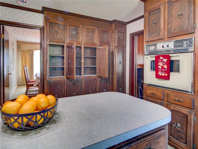 2861 Greenview RD, Chesapeake, VA 23321