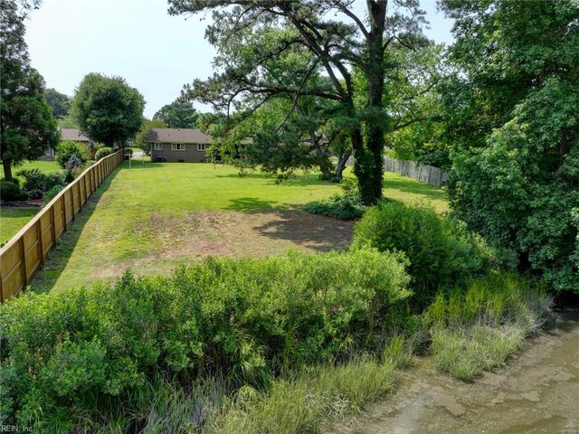 2861 Greenview RD, Chesapeake, VA 23321
