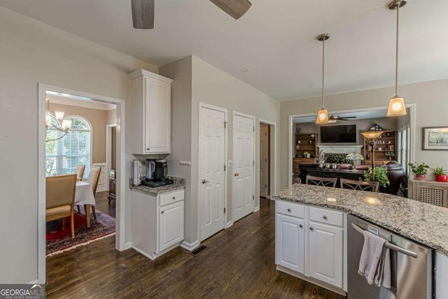 4556 Waldens Farm Court, Powder Springs, GA 30127