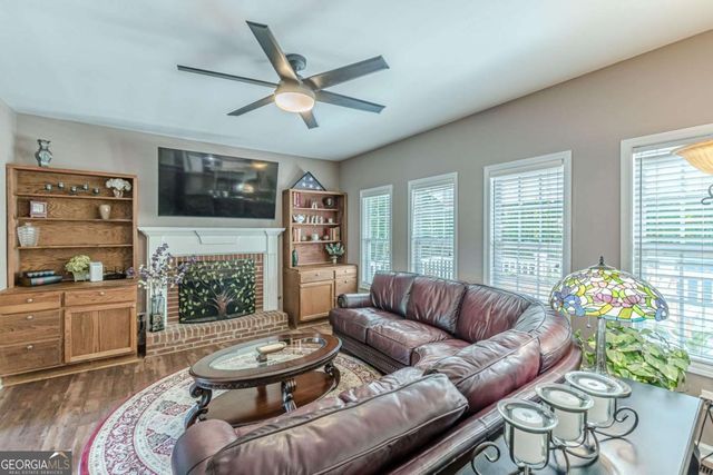 4556 Waldens Farm Court, Powder Springs, GA 30127