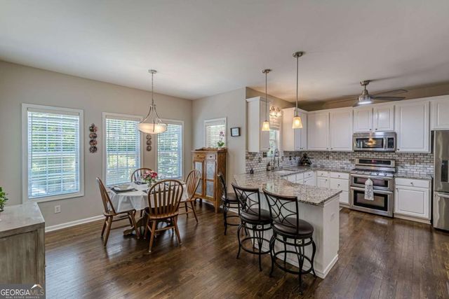 4556 Waldens Farm Court, Powder Springs, GA 30127