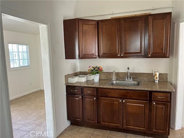 7049 Alabama Avenue, Canoga Park, CA 91303