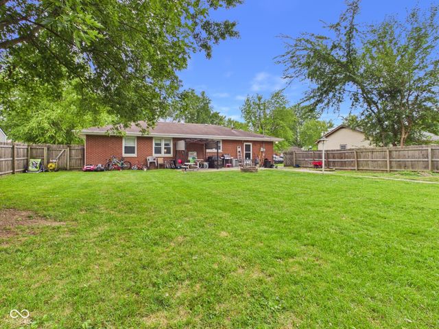 410 W Van Buren Street, Alexandria, IN 46001