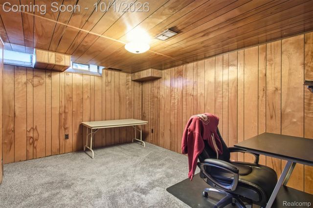 34979 Oakland Street, Farmington, MI 48335
