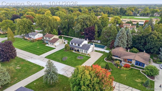 34979 Oakland Street, Farmington, MI 48335
