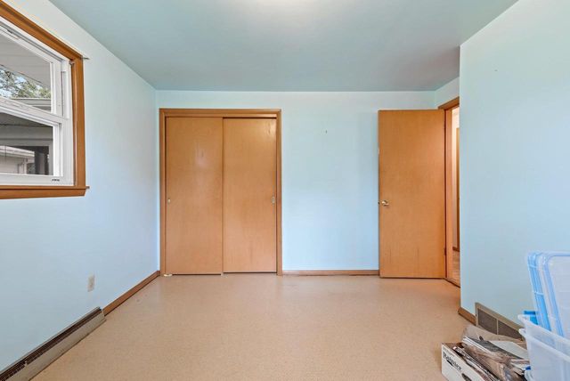 524 E ST JOSEPH STREET, Green Bay, WI 54301