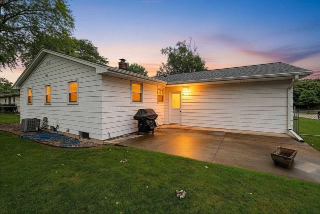 524 E ST JOSEPH STREET, Green Bay, WI 54301