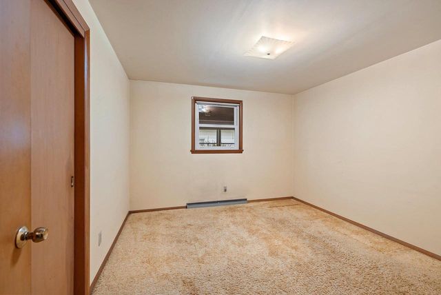 524 E ST JOSEPH STREET, Green Bay, WI 54301