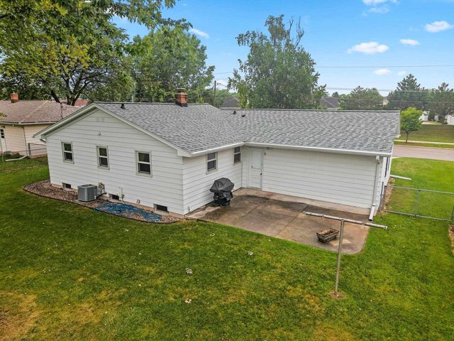 524 E ST JOSEPH STREET, Green Bay, WI 54301