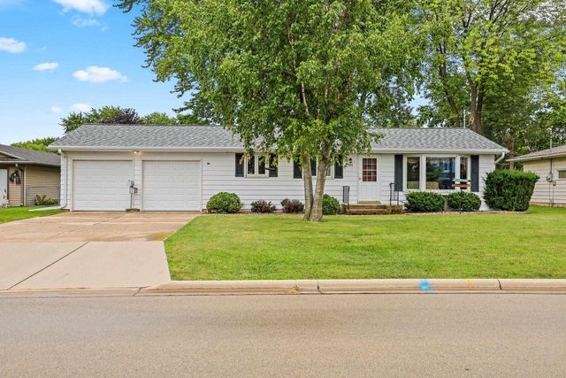 524 E ST JOSEPH STREET, Green Bay, WI 54301