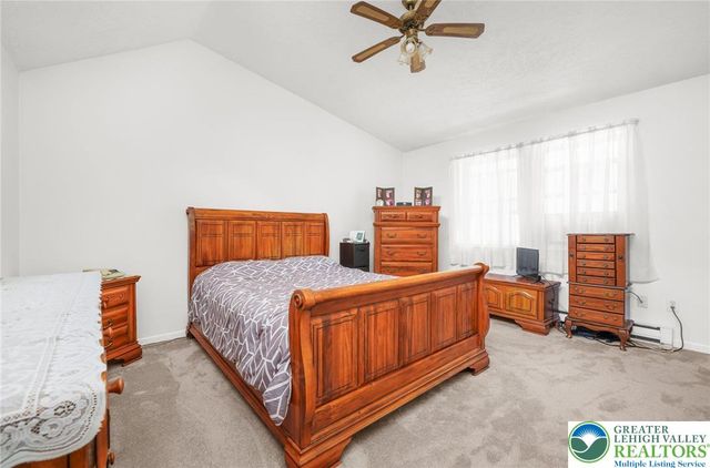 111 Sir Lyonnesse Court, Tobyhanna Twp, PA 18347