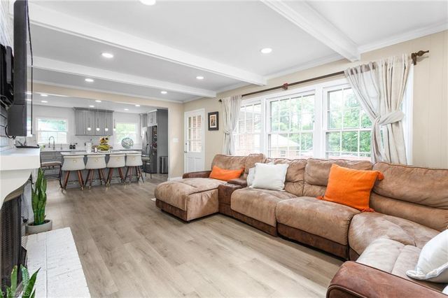 3611 Esterwood Road, Greensboro, NC 27405