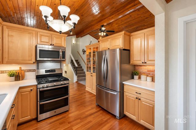 5224 S Valley St, Boise, ID 83709