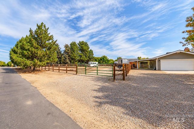 5224 S Valley St, Boise, ID 83709