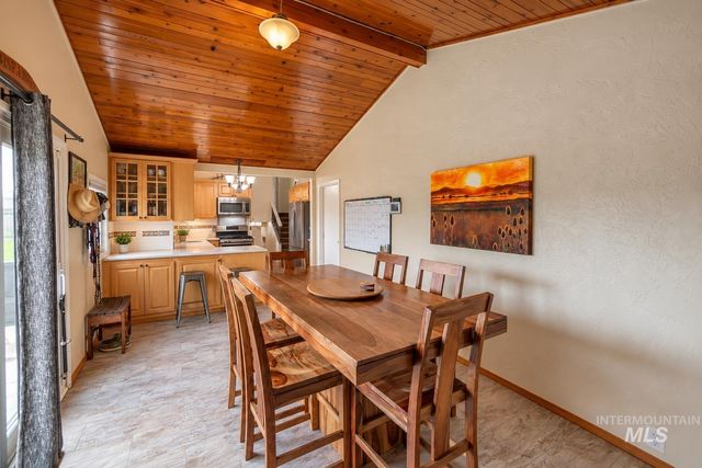 5224 S Valley St, Boise, ID 83709