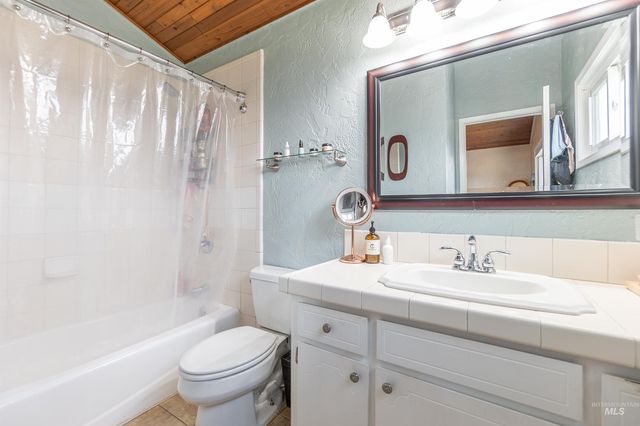 5224 S Valley St, Boise, ID 83709