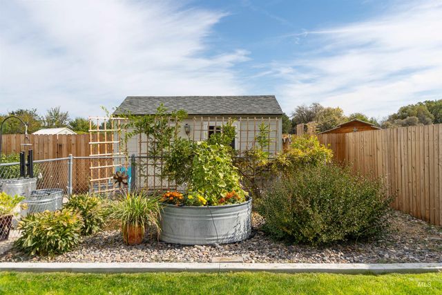 5224 S Valley St, Boise, ID 83709