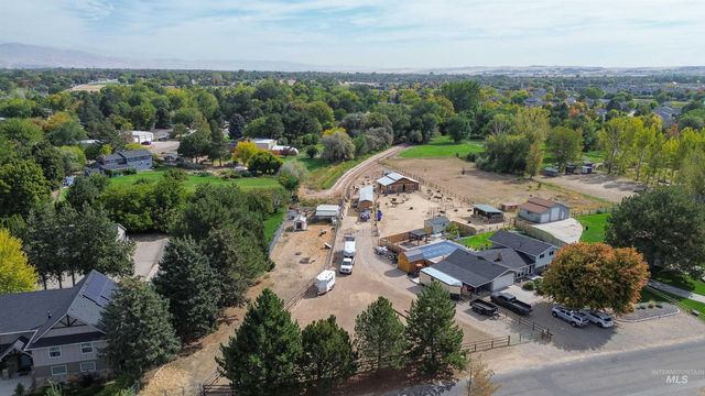 5224 S Valley St, Boise, ID 83709