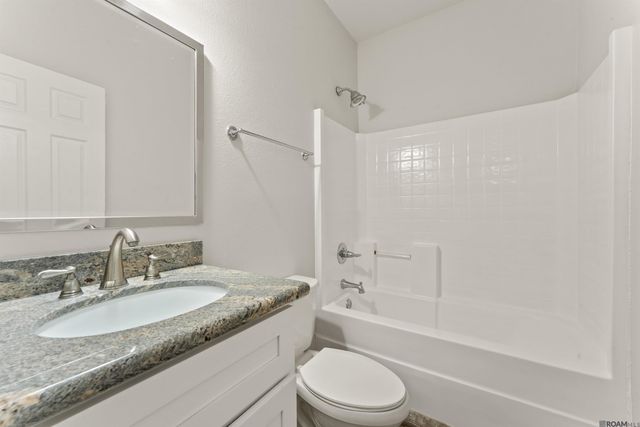 3336 Grassy Lake Dr, Baton Rouge, LA 70816