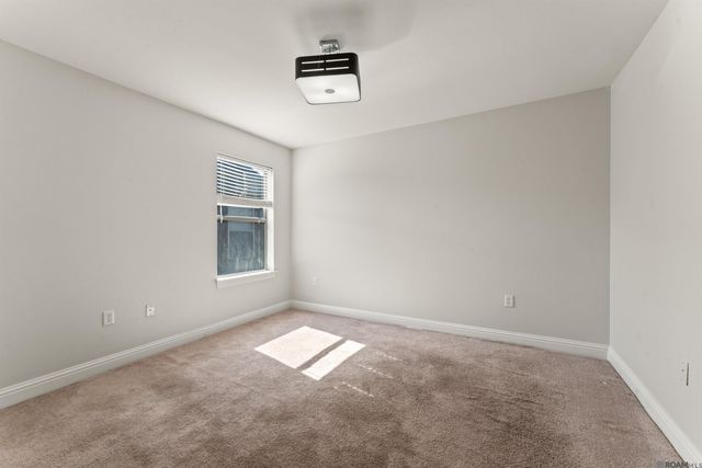 3336 Grassy Lake Dr, Baton Rouge, LA 70816