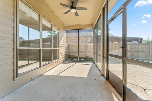 3336 Grassy Lake Dr, Baton Rouge, LA 70816