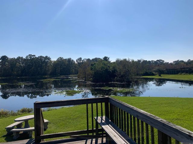 3336 Grassy Lake Dr, Baton Rouge, LA 70816