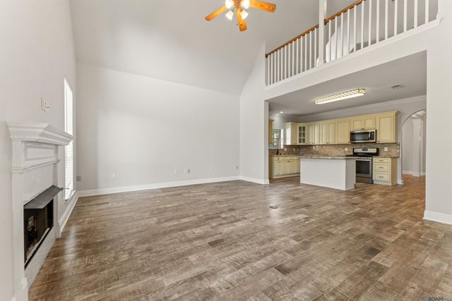 3336 Grassy Lake Dr, Baton Rouge, LA 70816