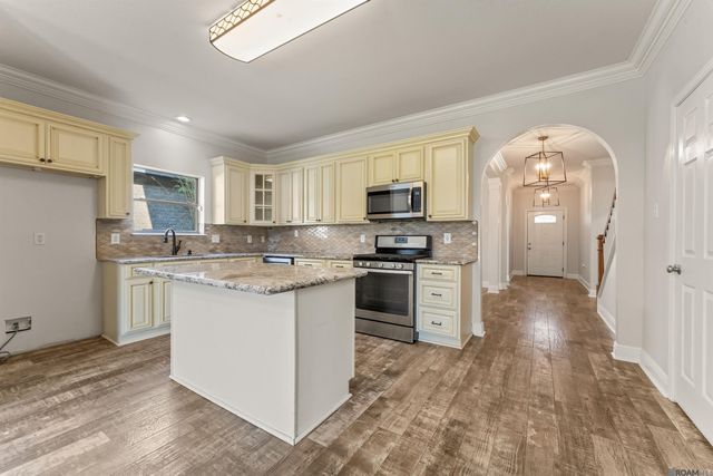 3336 Grassy Lake Dr, Baton Rouge, LA 70816