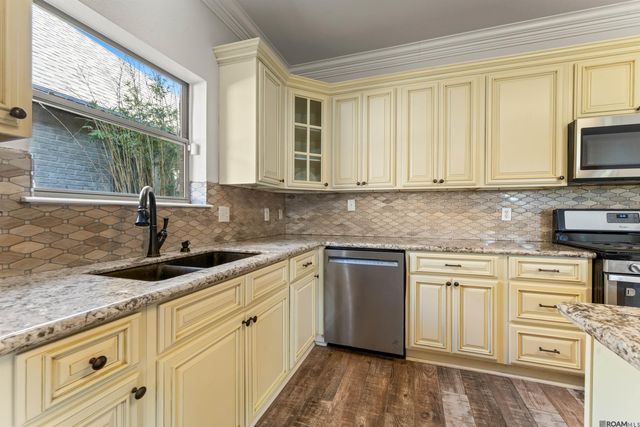 3336 Grassy Lake Dr, Baton Rouge, LA 70816