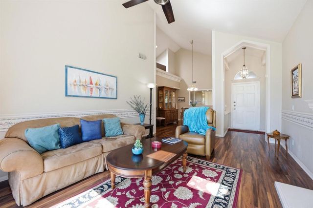 1428 Portofino Drive, Vista, CA 92081