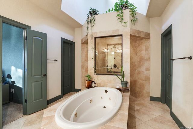 8803 TUSCAN HILLS DR, San Antonio, TX 78266
