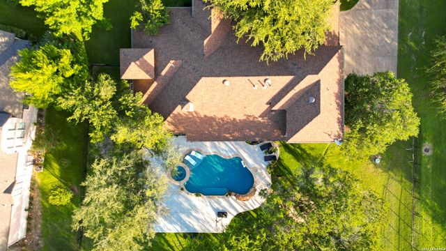 8803 TUSCAN HILLS DR, San Antonio, TX 78266