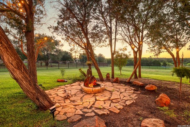 8803 TUSCAN HILLS DR, San Antonio, TX 78266